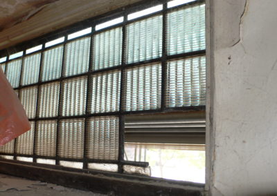 PRISMATIC GLASS